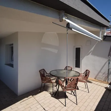 Domi By Guide * Banjol